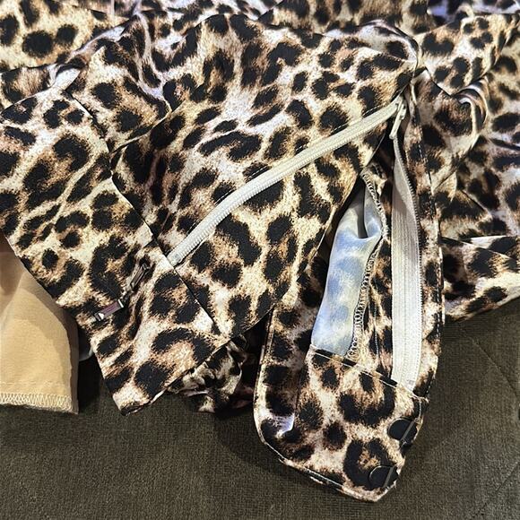 Hours leopard silky pants size large NWOT - Picture 5 of 5